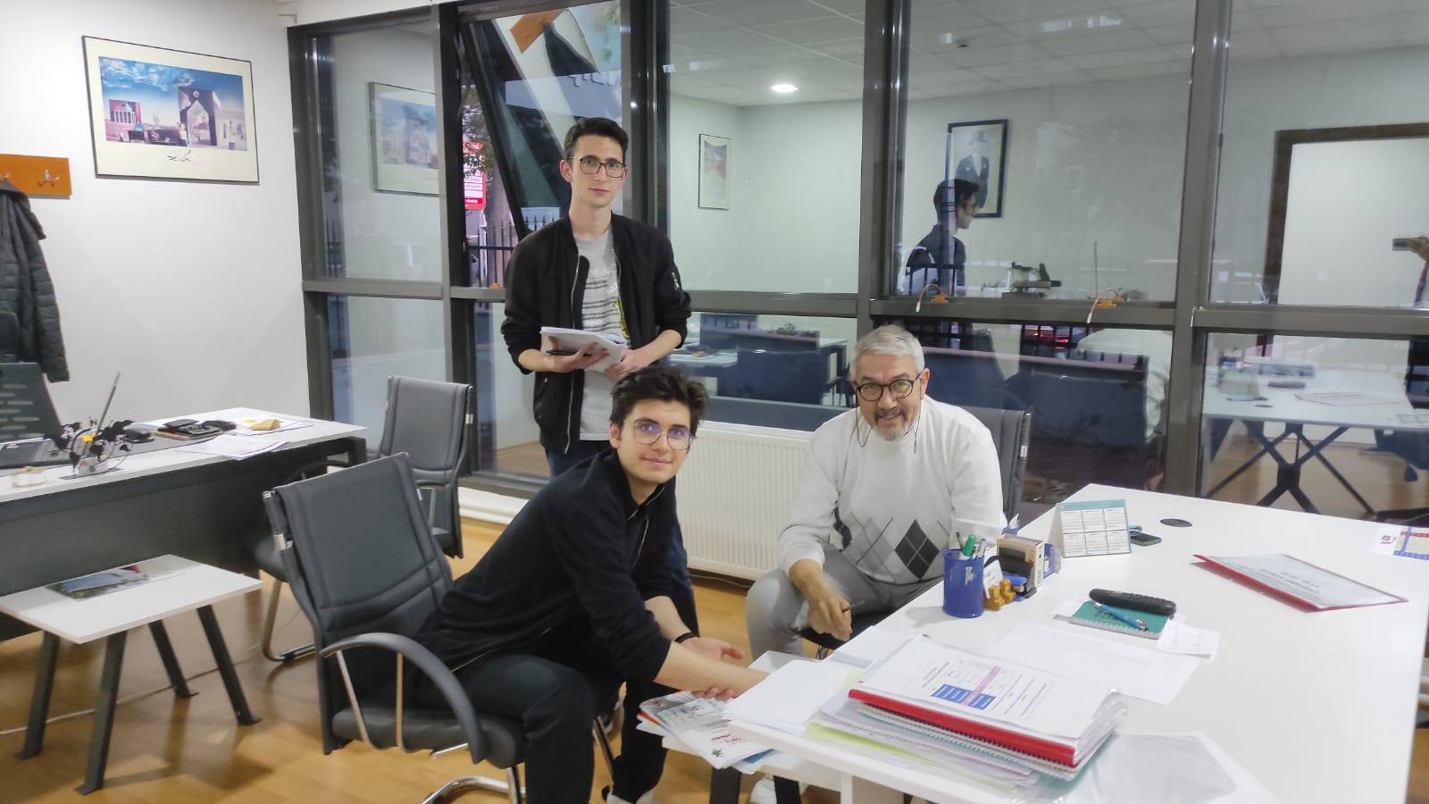 Kurumumuzdan Kareler